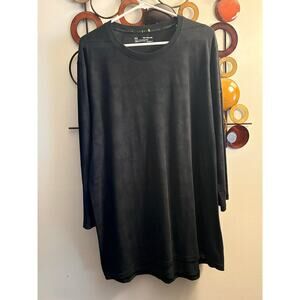 Women’s under Armour 3x black long sleeve lightweight athletic top